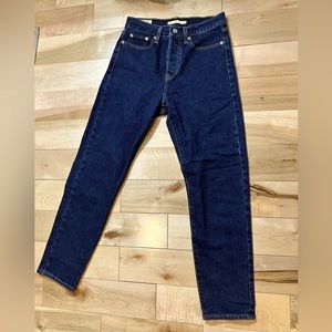 Levi’s Wedgie Icon jeans